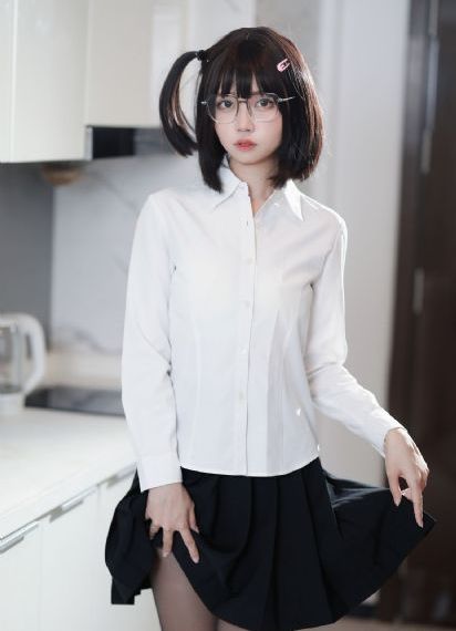 十八岁以下不能看的影院免费_超清高清电影在线